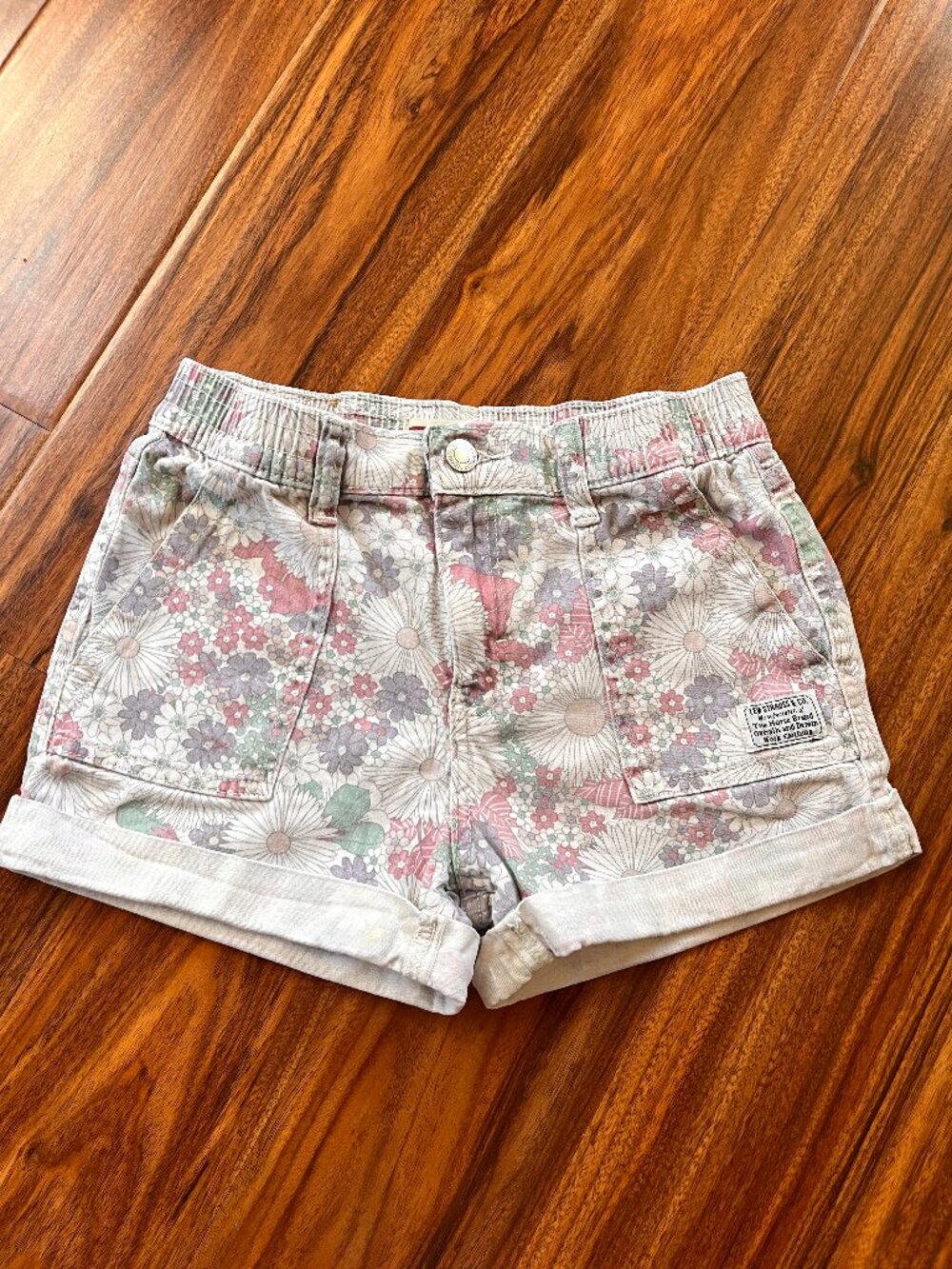 EUC Levi's Girls Multi-Colored Daisy Print High-Rise Cuffed Shorts 10